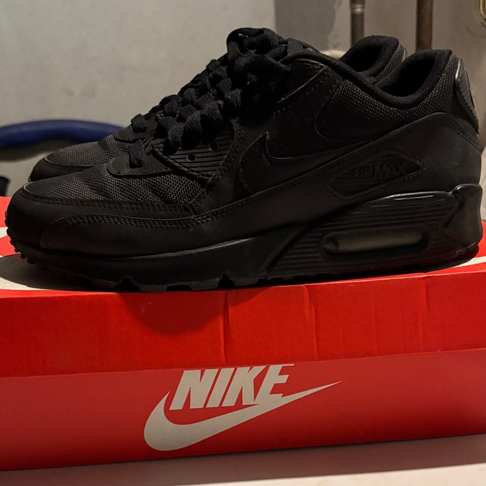 Nike Air Max Triple Black Sneakers